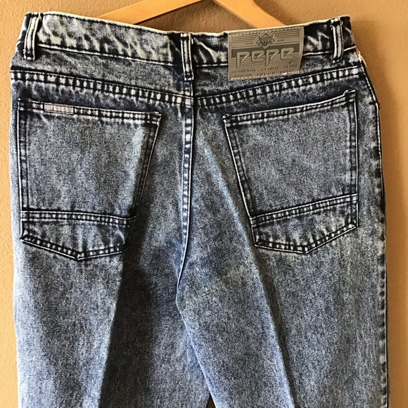 Vintage 1980s Acid Wash Jeans (Size 30) - Picture 2 of 5